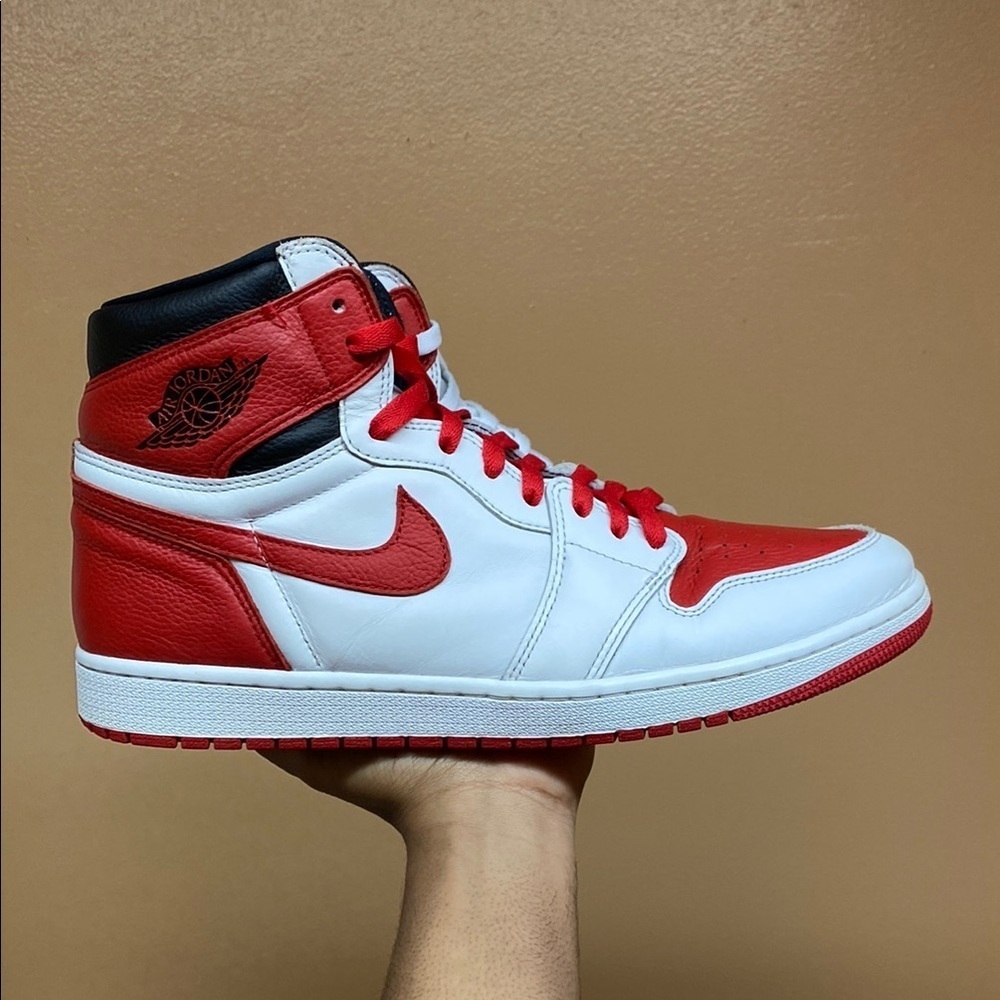 Air Jordan 1 Retro High OG “Heritage”